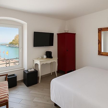 ホテル Relais Al Porto ペスキエーラ・デル・ガルダ エクステリア 写真